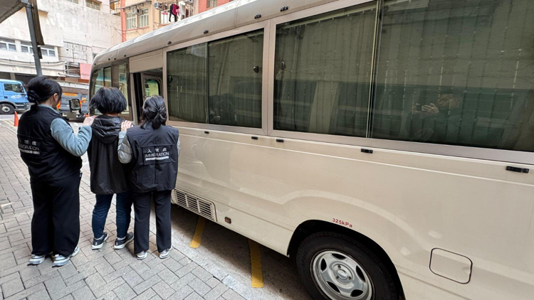 入境處全港多區(qū)打擊非法勞工 拘捕8人