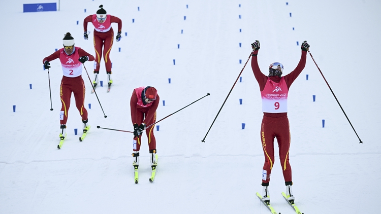 哈爾濱亞冬會中國隊(duì)10分鐘3塊金牌！