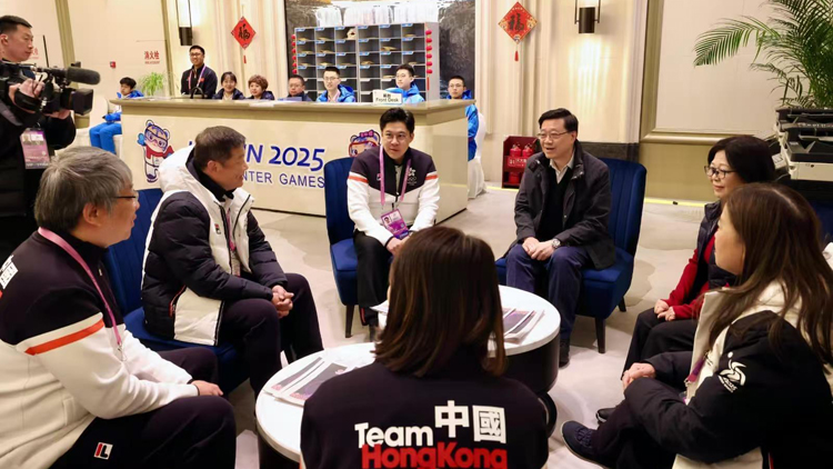 李家超探訪參加亞冬會中國香港代表團(tuán)成員 勉勵運(yùn)動員全力以赴