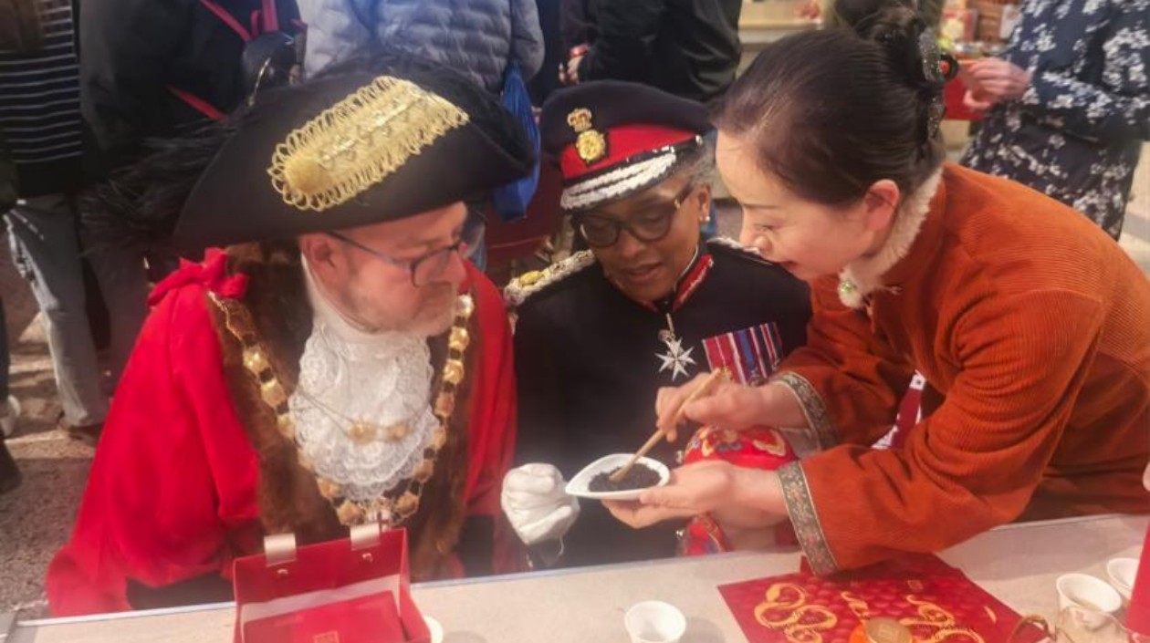 祁紅香襲布里斯托 中國(guó)非遺驚艷英倫