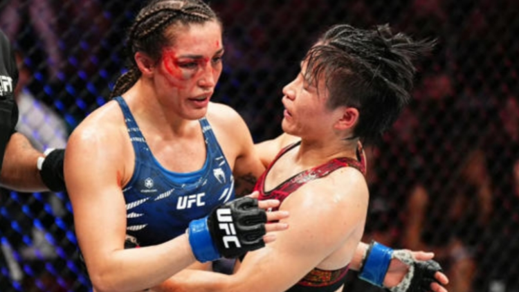 太帥了！張偉麗成功衛(wèi)冕金腰帶