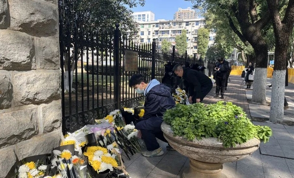 送別！那個為祖國「深潛」的人，走了！