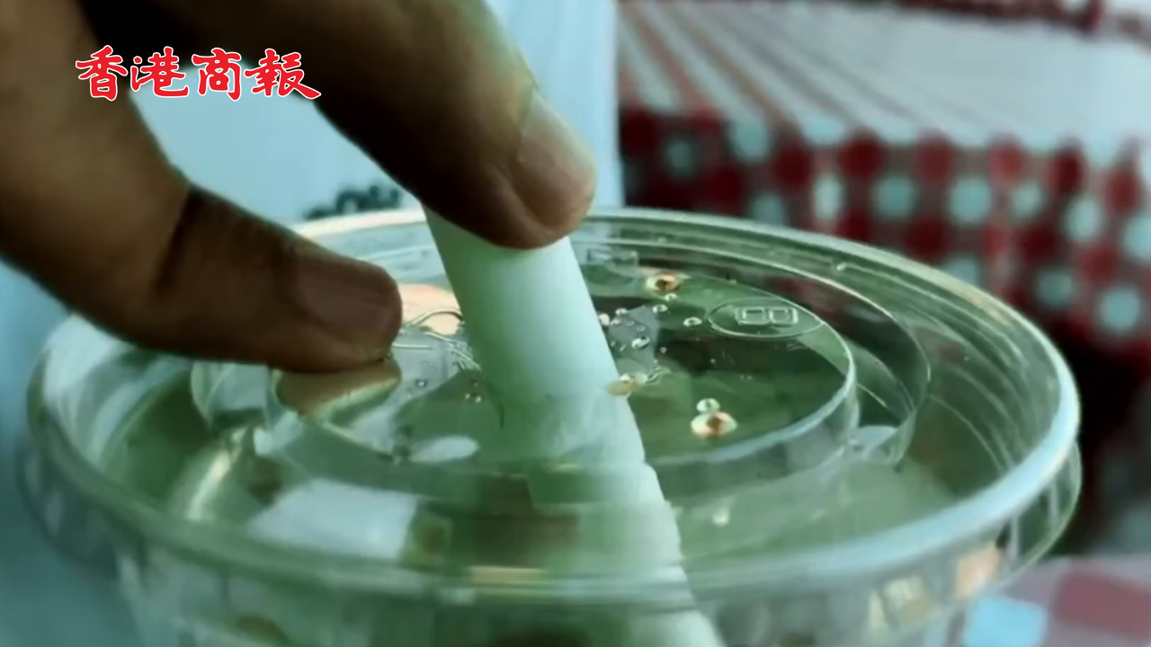 有片丨特朗普推動恢復(fù)用塑料吸管 宣布要「重回塑料時代」