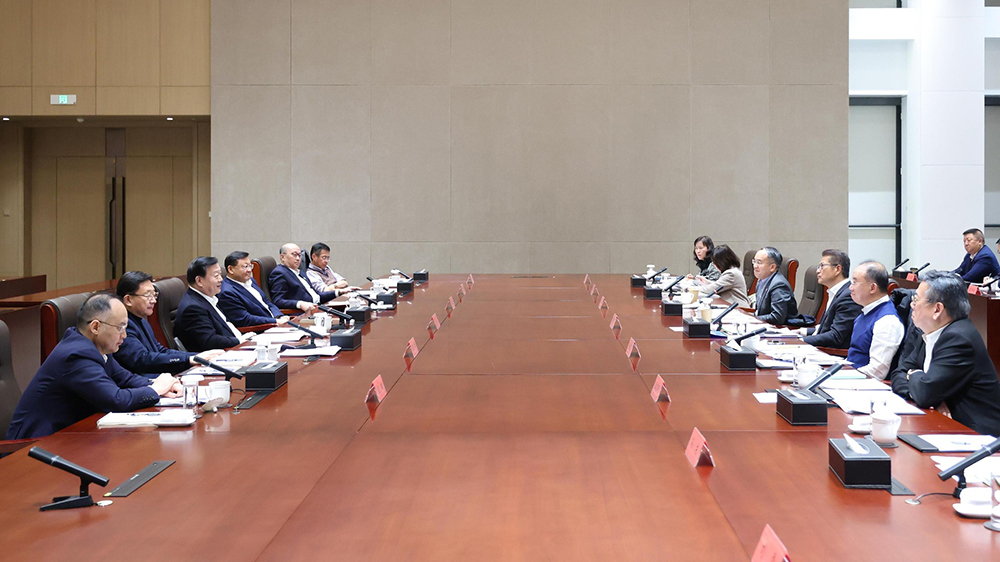 甯漢豪向夏寶龍匯報土地發(fā)展 料北都未來5年產(chǎn)出570公頃熟地