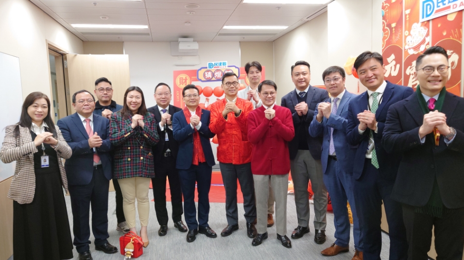 多位立法會(huì)議員續(xù)關(guān)注財(cái)政預(yù)算案 陳克勤：各部門(mén)都可「搵到錢(qián)」