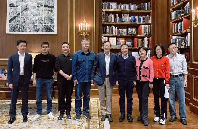 小鵬汽車、宇樹科技、硅基流動(dòng)、面壁智能等高管與華為任正非見面交流