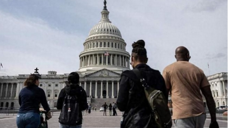 美國已有約7.5萬名聯(lián)邦員工接受「買斷計劃」