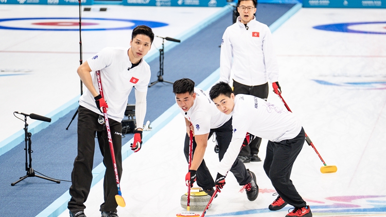 亞冬會(huì)男子冰壺資格賽港隊(duì)8:5擊敗哈薩克斯坦 晉4強(qiáng)創(chuàng)歷史