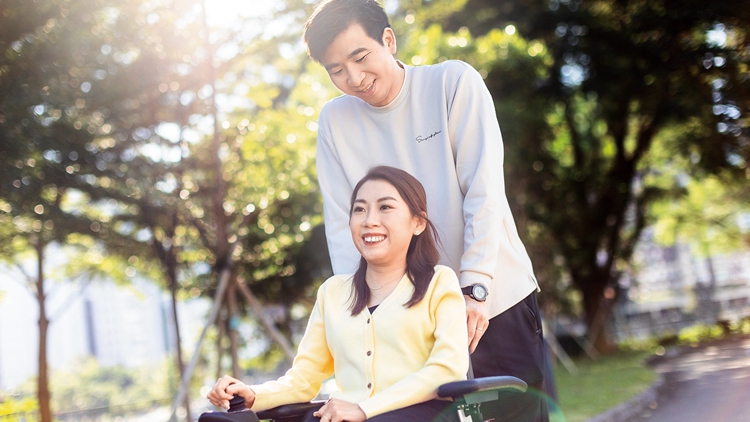 巴黎殘奧金牌得主何宛淇與丈夫分享抗逆歷程 設(shè)獎學(xué)金助年輕人多元發(fā)展