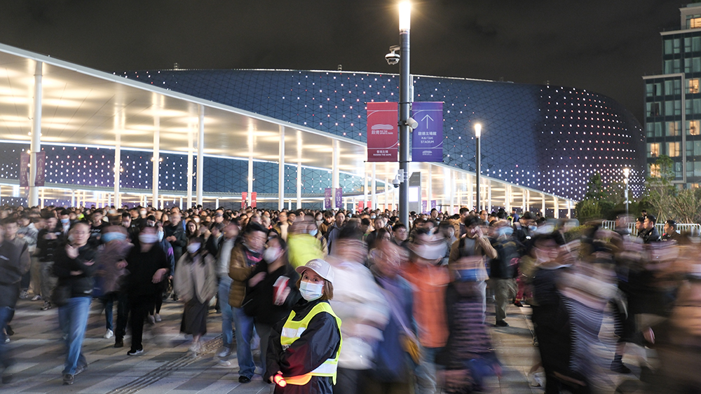 九巴指啟德體育園上落客區(qū)泊位不足 運(yùn)輸署調(diào)整安排