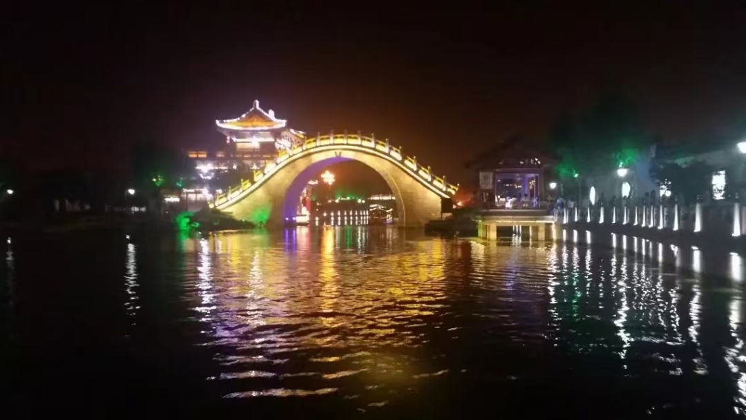 【長(zhǎng)在隨筆】古都汴梁的帝王氣、煙火氣和江湖氣