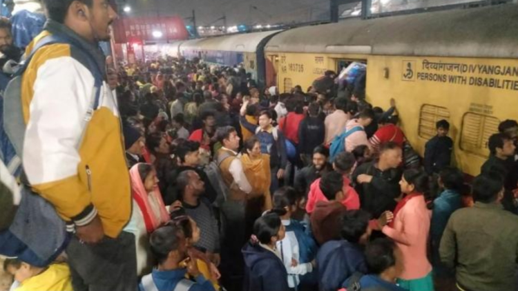 印度發(fā)生踩踏事件致至少15死15傷 莫迪：痛心！