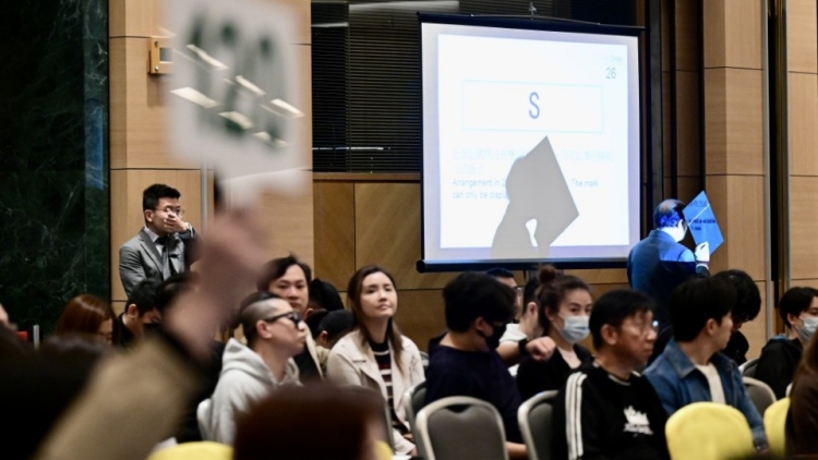 「S」車(chē)牌1420萬(wàn)成交史上第六高 「88」拍賣(mài)競(jìng)爭(zhēng)激烈