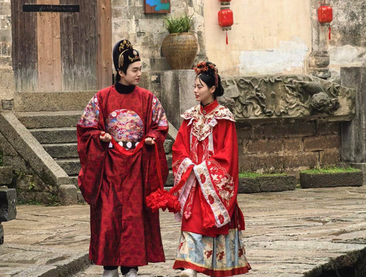 皖徽州區(qū)：「靈山之戀」異彩紛呈  中式婚禮風情別具