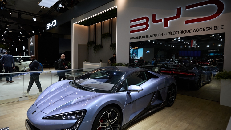 【學(xué)研集】中國車卷出海外避免賠本賺吆喝