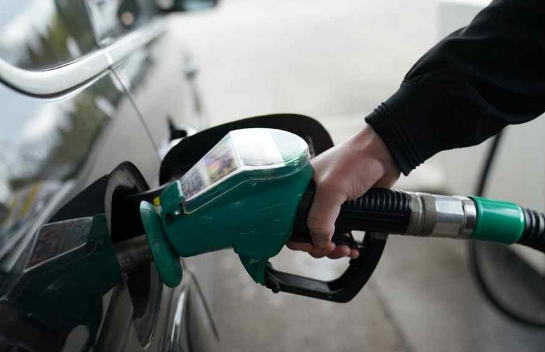 內(nèi)地汽油、柴油價(jià)格下調(diào) 