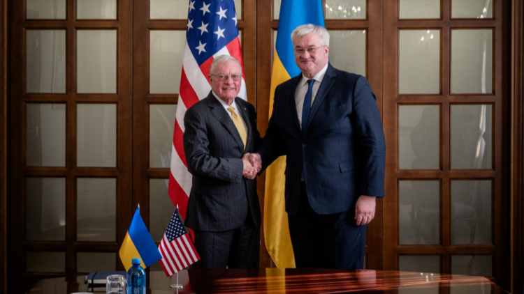 烏總統(tǒng)及外長(zhǎng)會(huì)見(jiàn)美國(guó)俄烏問(wèn)題特使 討論實(shí)現(xiàn)和平途徑
