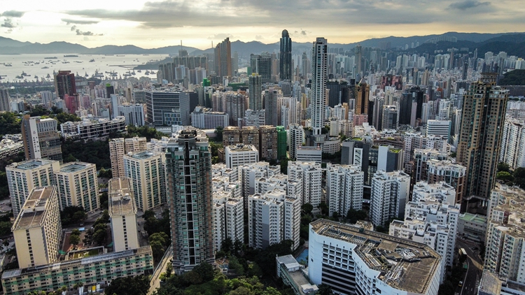 【名家指點】習近平總書記會見民營企業(yè)家 股市樓市看到曙光