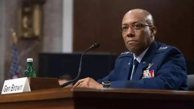 軍界大地震！特朗普解僱了美國最高級別的軍官