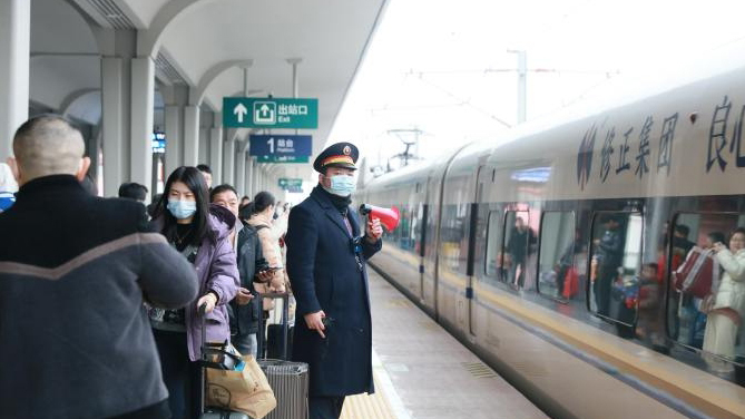 春運以來 全國鐵路已累計發(fā)送旅客4.99億人次