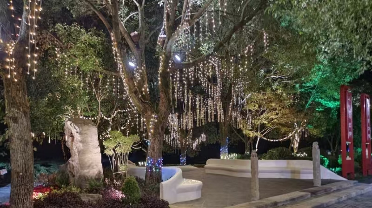 皖黟縣碧陽鎮(zhèn)：口袋公園兜住幸福時光