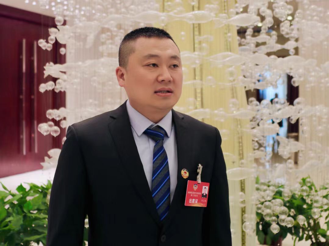 山西晉中市政協(xié)委員鄭志鵬：推動(dòng)「低空經(jīng)濟(jì)+應(yīng)急救援」創(chuàng)新應(yīng)用