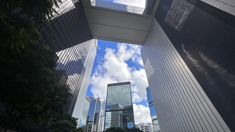 財(cái)政預(yù)算案｜本年度政府收入預(yù)算5596億元 開支預(yù)算7548億元 綜合赤字872億