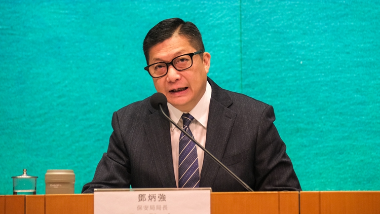 財(cái)政預(yù)算案｜鄧炳強(qiáng)：全力支持財(cái)政預(yù)算案 致力維護(hù)社會安全穩(wěn)定