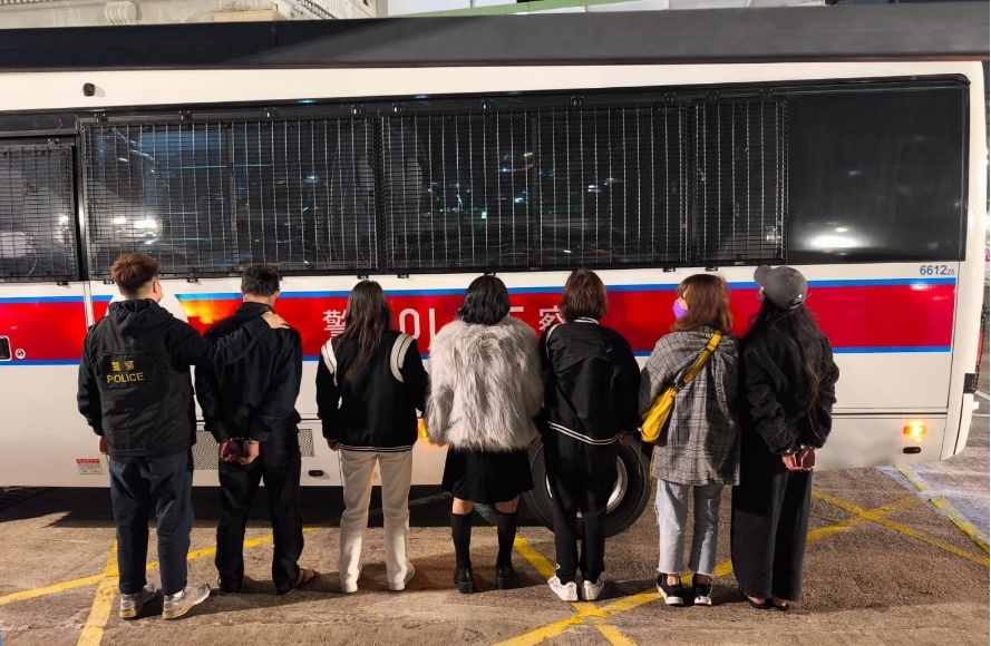 警方旺角破釣魚機(jī)賭場(chǎng) 拘捕7名男女