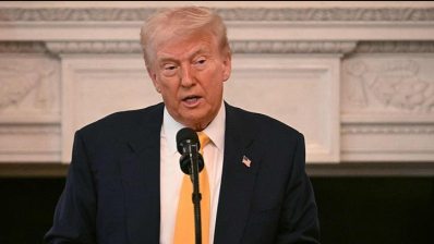 特朗普：有人對(duì)馬斯克不滿意嗎？有就趕出去