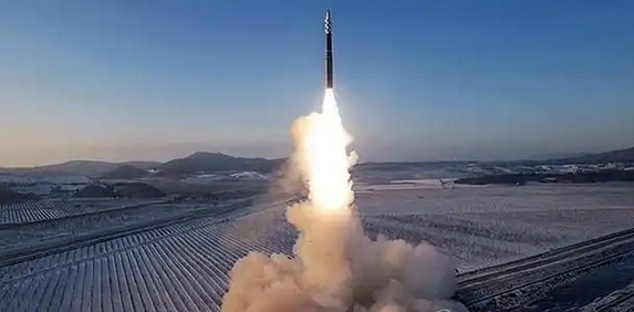 朝鮮進(jìn)行戰(zhàn)略巡航導(dǎo)彈發(fā)射訓(xùn)練