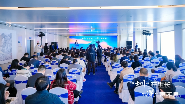 網(wǎng)絡(luò)大V深圳採(cǎi)風(fēng)感受前沿科技