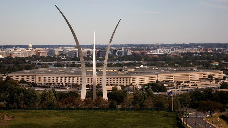 五角大樓命令30天內(nèi)將跨性別士兵除名