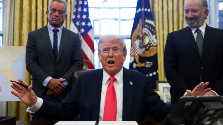 美商務(wù)部長(zhǎng)：25萬人排隊(duì)等拿美國(guó)移民金卡