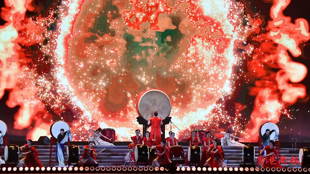 現(xiàn)場(chǎng)直擊｜啟德體育園開幕 香港及內(nèi)地各界名流雲(yún)集