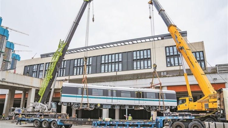 地鐵6號線支線二期首列車到位 全線年內(nèi)通車
