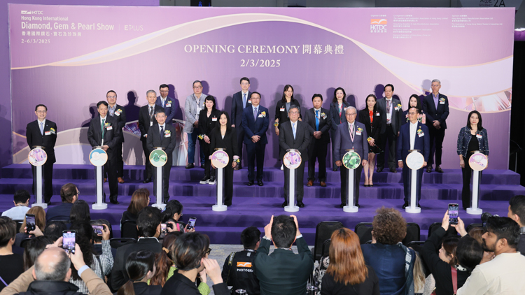香港國際鑽石、寶石及珍珠展2日開幕 設(shè)20個(gè)國家地區(qū)展館