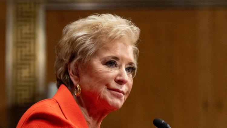 美參議院批準(zhǔn)琳達(dá)·麥克馬洪出任教育部長