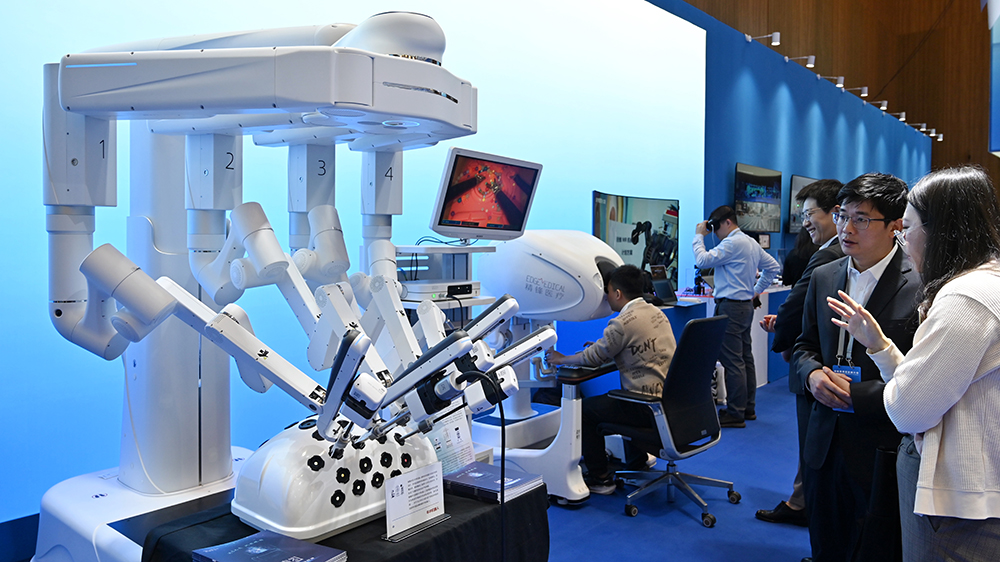 兩年建人工智能?chē)?guó)際先鋒城市 深圳提出「18條」行動(dòng)計(jì)劃