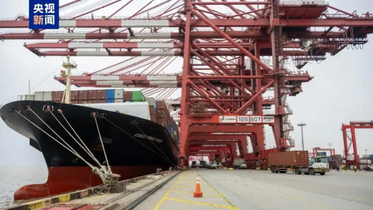 「錢(qián)凱-上?！购＿\(yùn)直航首月 上海與秘魯貿(mào)易同比增逾四成