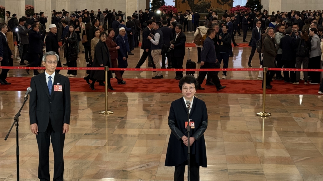 住蘇全國政協(xié)委員周嵐走上首場「委員通道」：有溫度的城市更新，讓百姓生活更美好