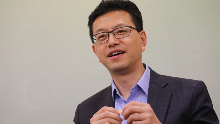 全國兩會｜吳秋北：擔(dān)當(dāng)務(wù)實穩(wěn)中求變 是新發(fā)展階段香港須把握的施政重點