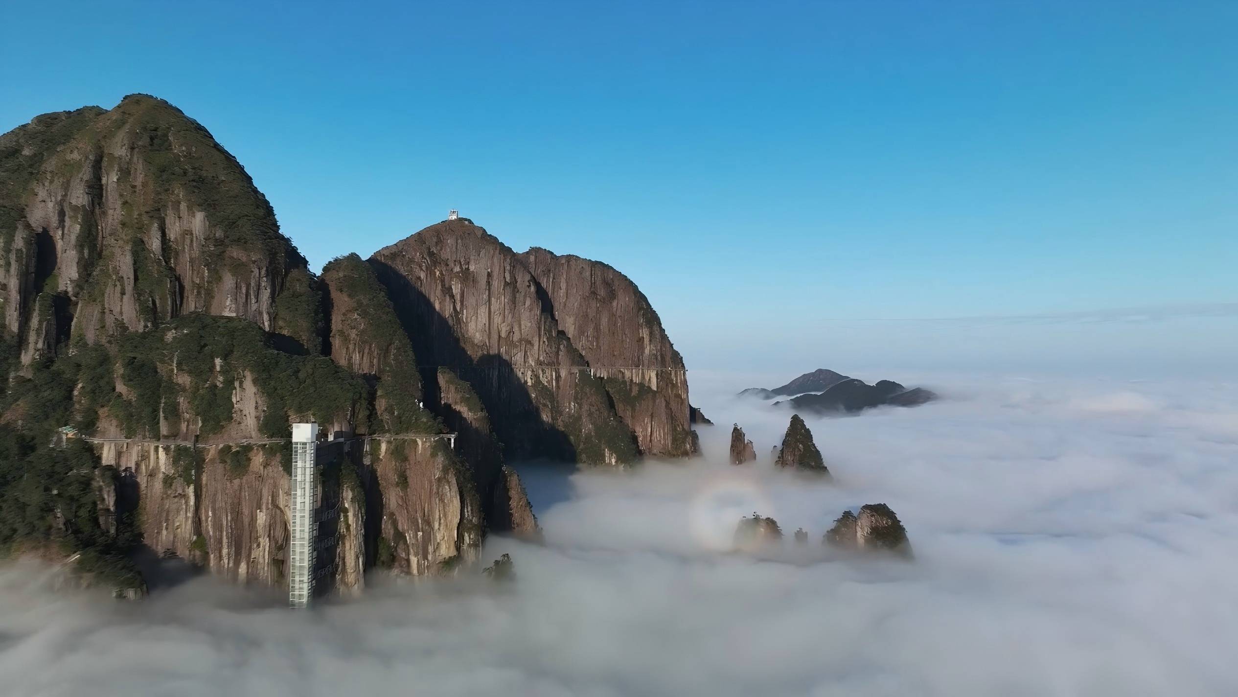 宜章縣面向全球公開(kāi)徵集2025年郴州旅發(fā)大會(huì)主題口號(hào)和大會(huì)吉祥物 