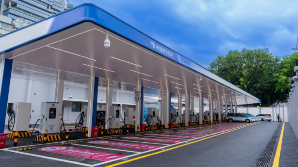 深圳福田建成「1公里超充圈」 破解新能源汽車?yán)m(xù)航焦慮