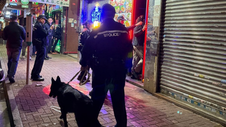 警方旺角犁庭掃穴 破釣魚機賭檔拘5人