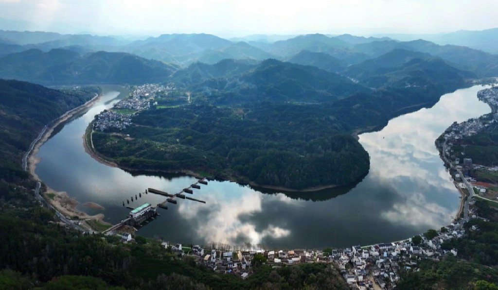 皖歙縣：百里新安春色融融