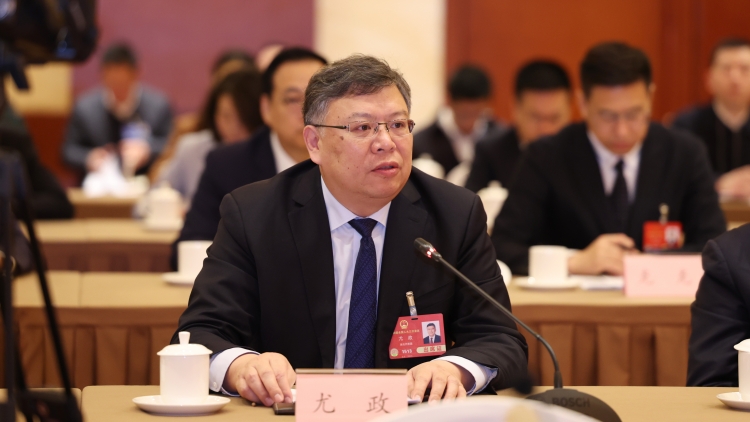 「頂天立地」育英才 產(chǎn)教融合謀新篇——專訪全國人大代表、中國工程院院士、華中科技大學校長尤政