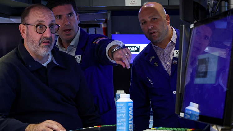 市場擔(dān)憂美國衰退 美股早段急跌納指瀉近2% 特斯拉大跌6%