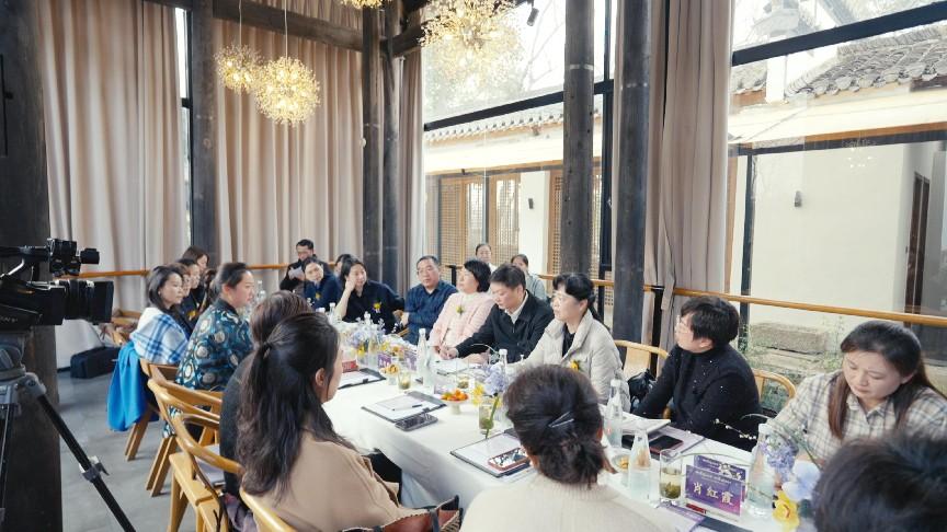 皖屯溪：巾幗綻芳華 智匯創(chuàng)未來