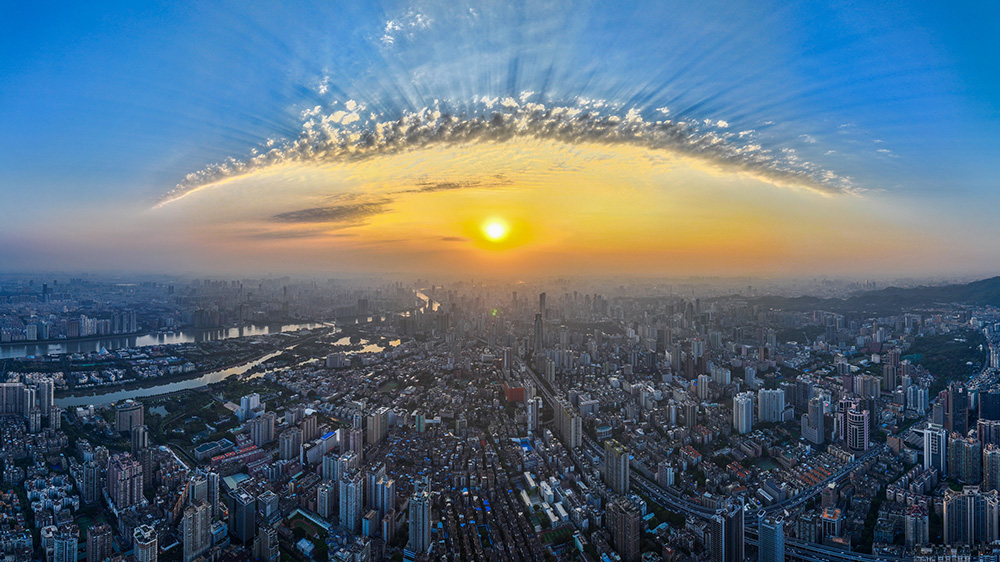 代表委員話稅收：在稅情民意中觸摸經(jīng)濟(jì)脈動(dòng) 在真誠(chéng)對(duì)話中再謀發(fā)展良策